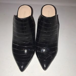 Aldo chunky heel slides - like new